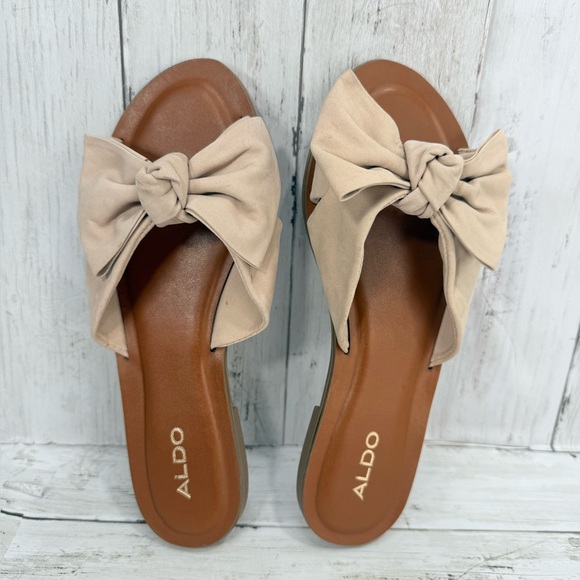 Women’s Summer Aldo Beige  Flat Sandal w/ Bow tie Summer Flats Vacation Size 6.5 - Picture 1 of 10